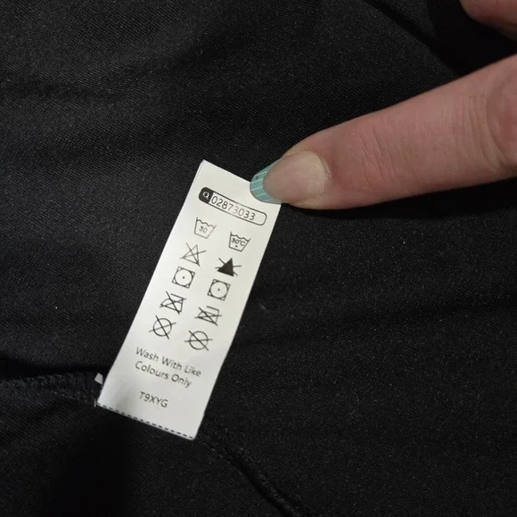 Halara SculptKnit Round Neck Decorative Button Slim Work Blazer Black Medium - Picture 7 of 12